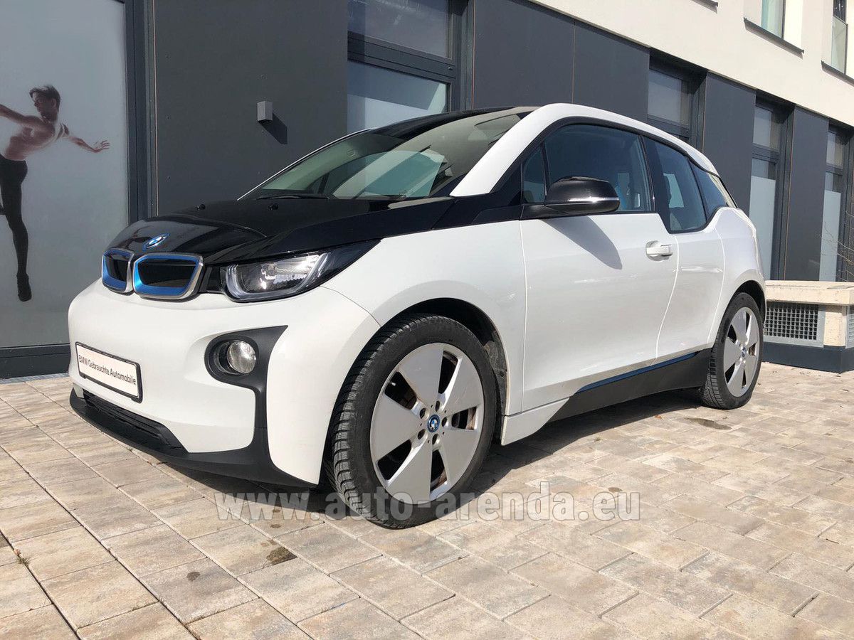 Купить BMW i3 электромобиль 2015 в Чехии