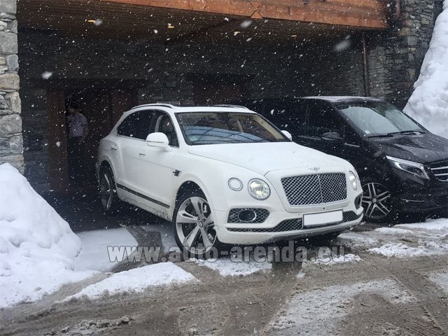 Трансфер из Пльзеня в Аэропорт Мюнхена на автомобиле Bentley Bentayga 6.0 litre twin turbo TSI W12