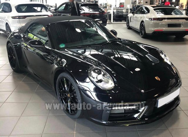 Rental Porsche 911 Carrera 4S Cabriolet (black) in Pilsen