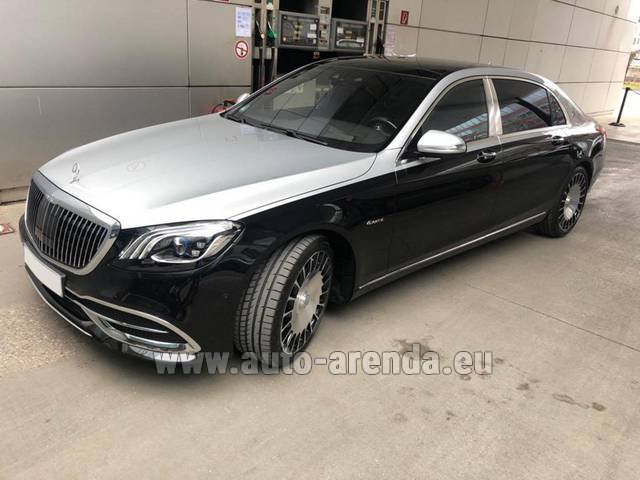 Transfer from Pilsen to Munich Airport by Maybach/Mercedes S 560 Extra Long 4MATIC AMG equipment car